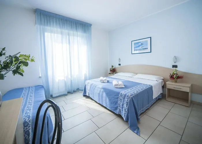 Lorenzo 3* רימיני